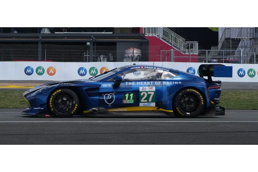 Aston Martin Vantage AMR LMGT3 No.27 HEART OF RACING TEAM Le Mans 24H 2026 - Spark Model Car
