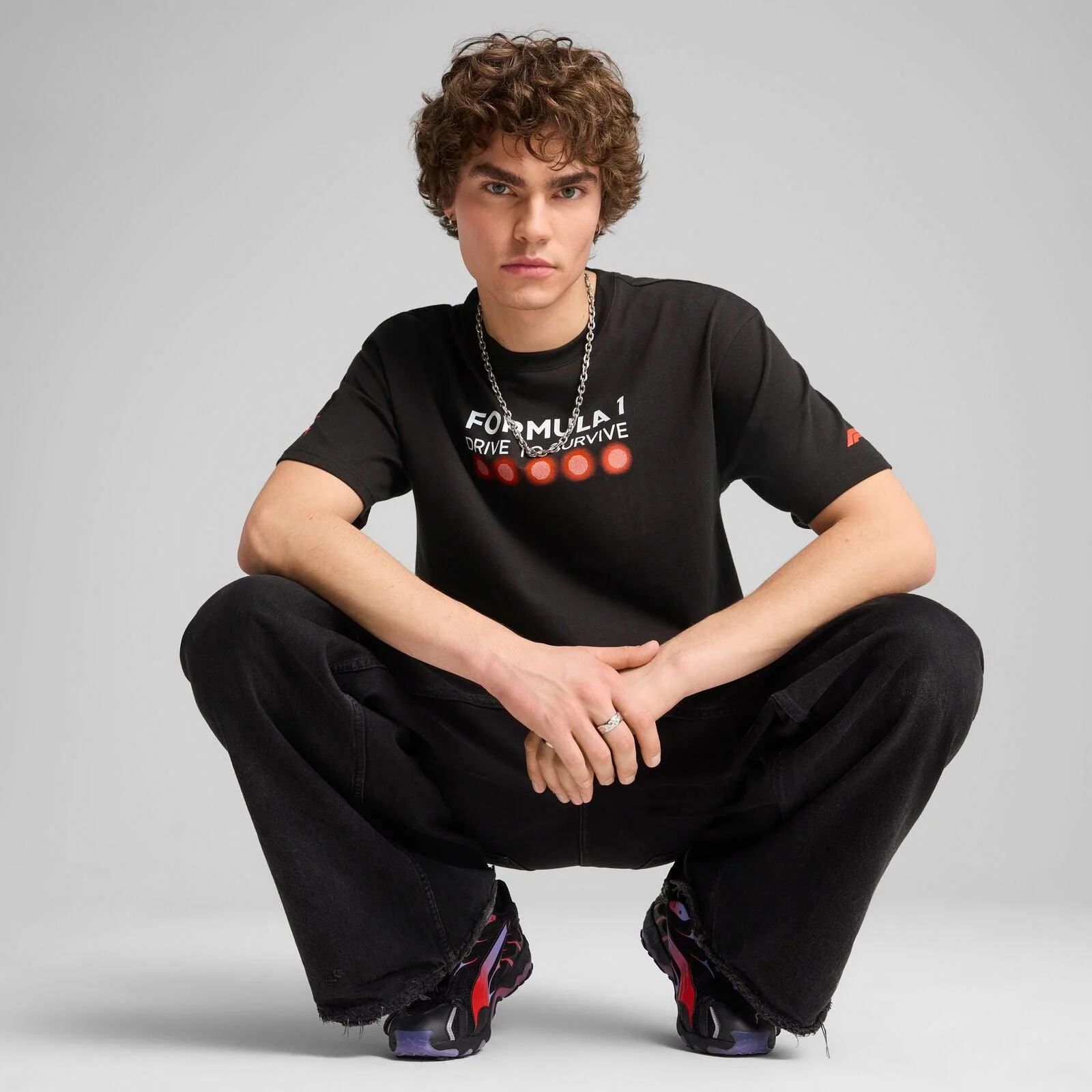 F1 Collection PUMA F1® Drive to survive Relaxed Graphic T-shirt - Black - Image 4