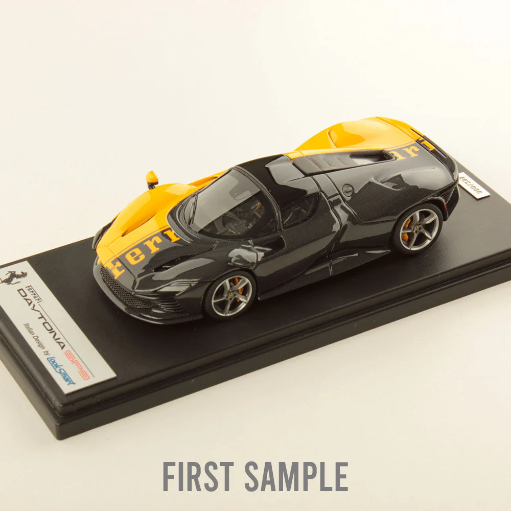 Ferrari Daytona SP3 Closed Roof - Giallo Modena / Shiny Carbon - Looksmart 1:43 Model Car