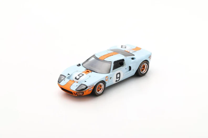 Ford GT 40 No.9 Winner 24H Le Mans 1968 - Spark 1:43 Le Mans Heritage Model