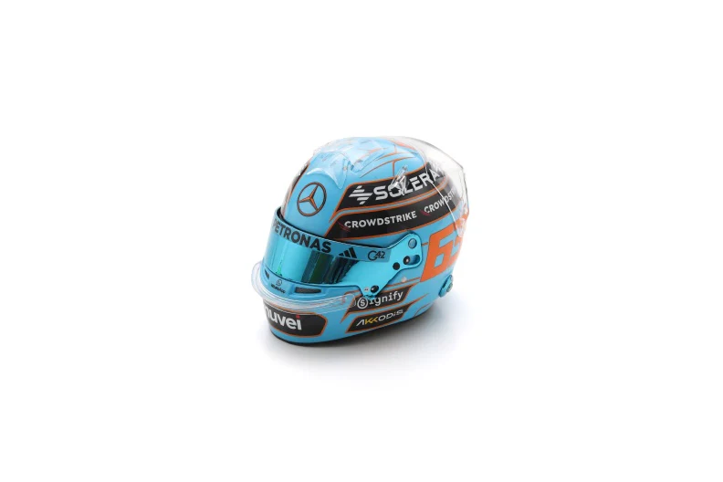 George Russell British GP 2025 - Mercedes-AMG PETRONAS F1 Team - Spark 1:5 Helmet