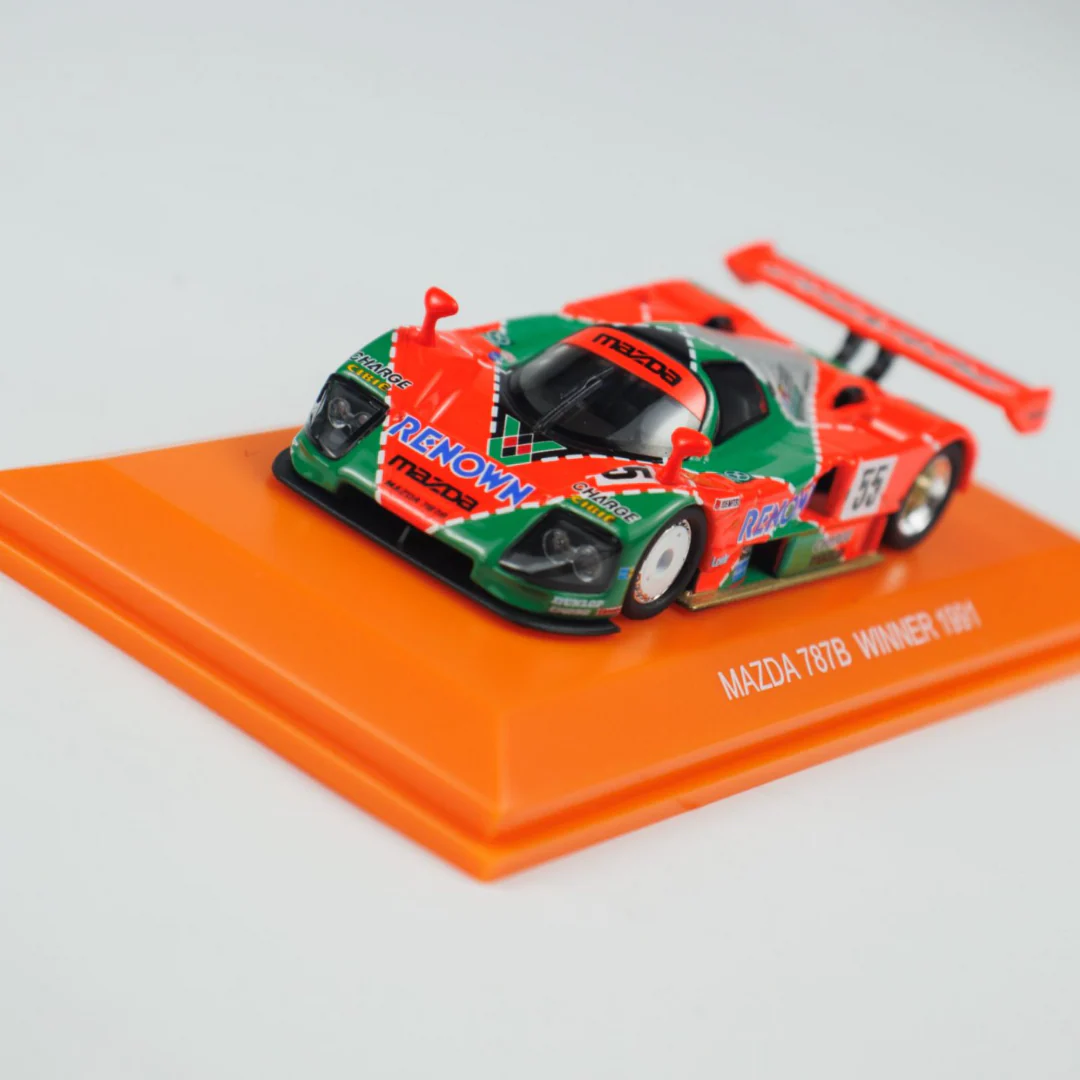 Kyosho 1:64 Mazda 787B (NO.55) Diecast Car Model With Book (Simplified Chinese) - Image 13