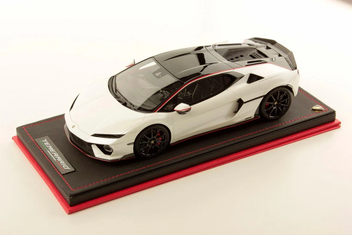 Lamborghini Temerario Alleggerita Package Balloon White - 1:18 MR Collection - Image 2