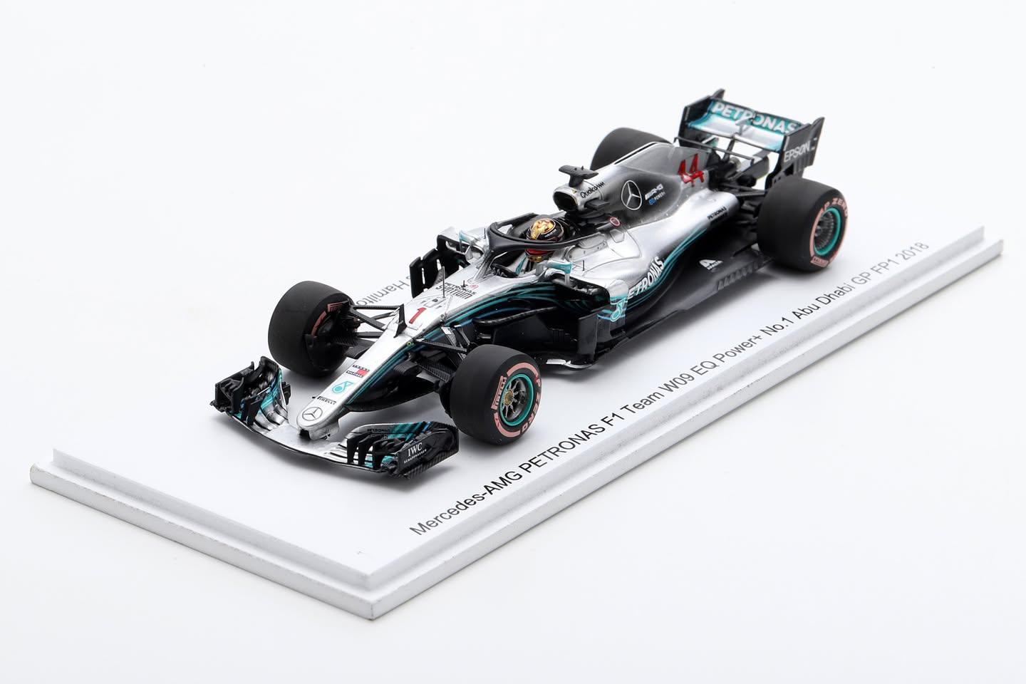 Lewis Hamilton  Abu Dhabi GP 2018 FP1 Mercedes F1 W09 Car No:1 Model Car - Spark Model - Image 5
