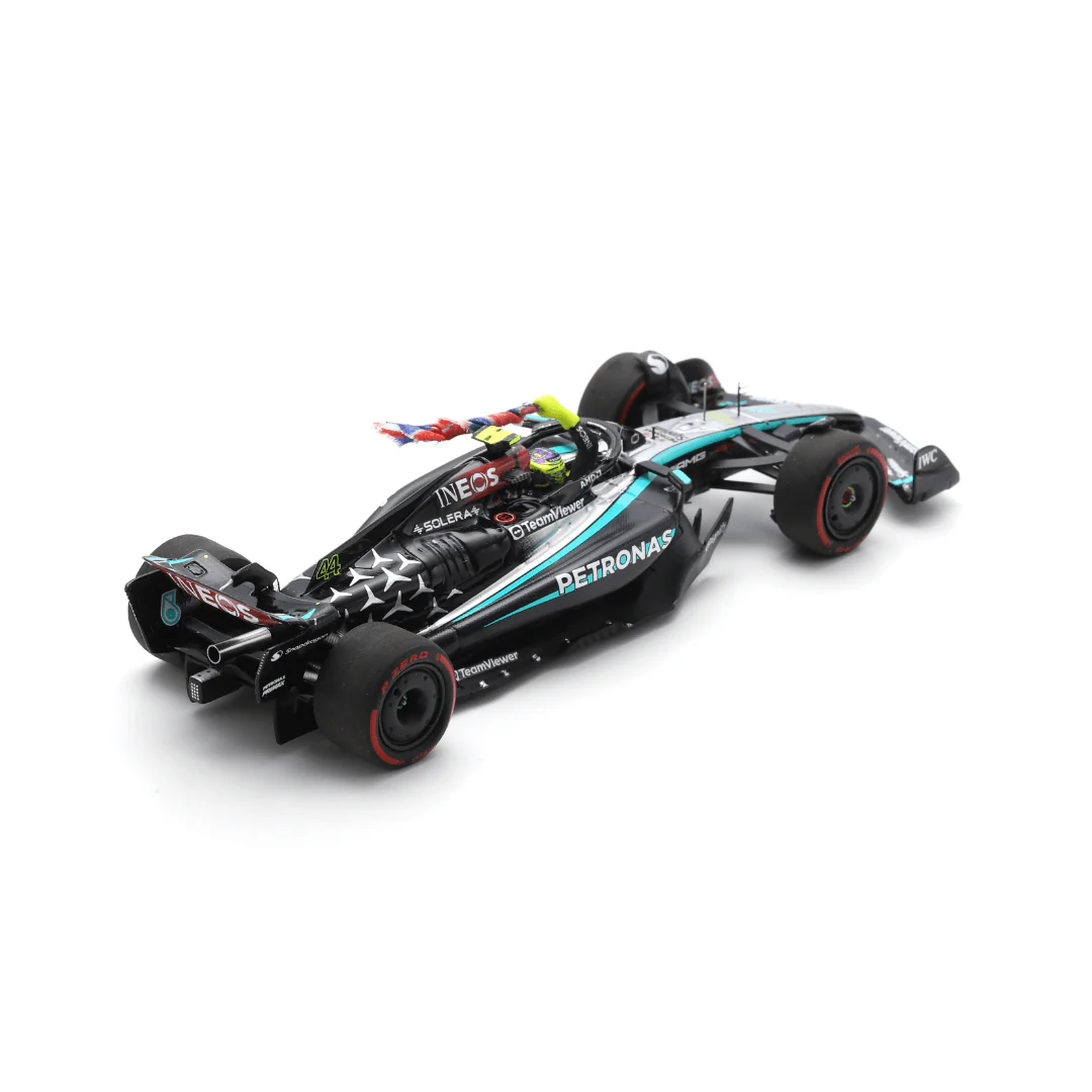 Lewis Hamilton British GP 2024 Mercedes F1 W15 (With British Flag) Model Car - Spark Model - Image 3