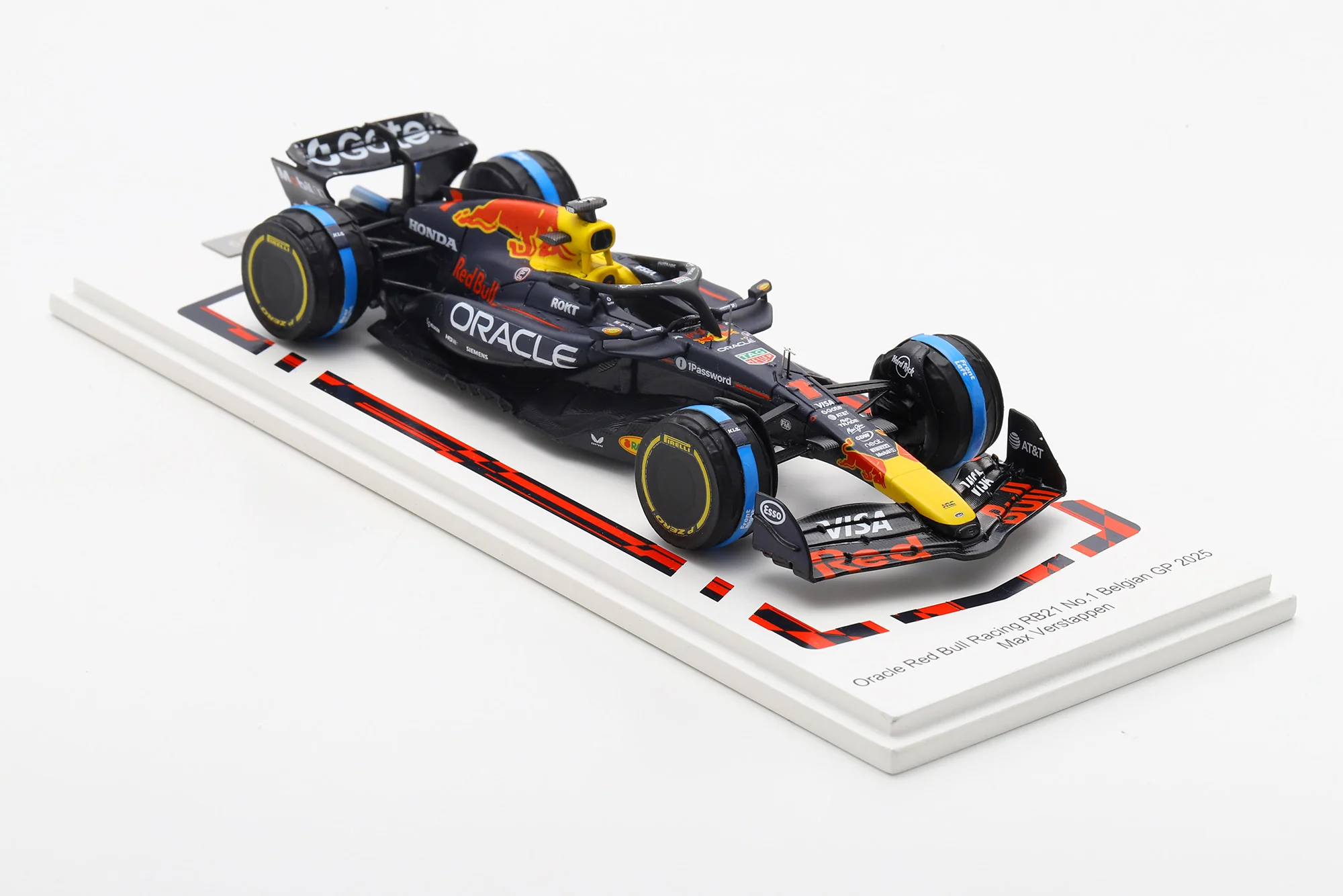 Max Verstappen Red Bull F1 RB21 Belgium GP 2025 Special Figure Edition 1:43 Spark Model Car - Image 5