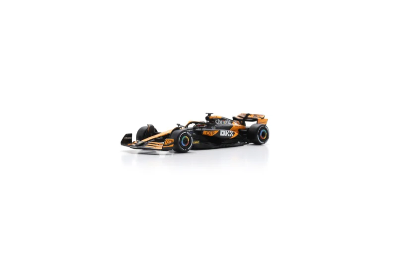 McLaren MCL38 - Lando Norris & Osacar Piastri - 2024 F1 Season Model Car Scale 1:64 Sparky - Image 4