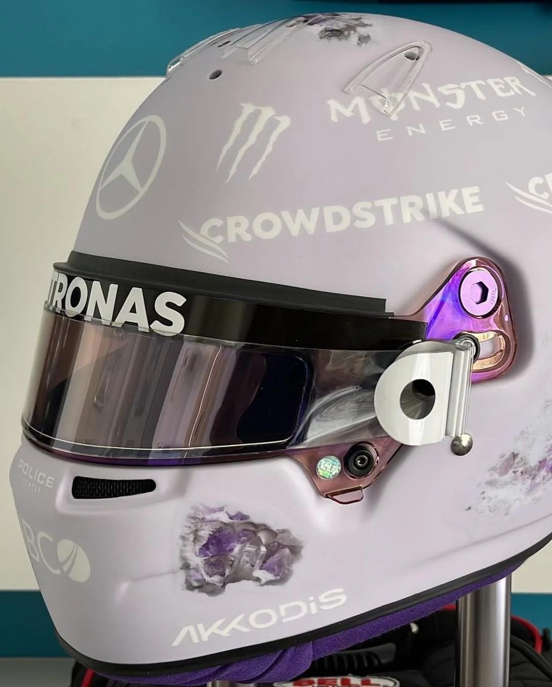 Mercedes  1/5 Proportion Lewis Hamilton - 2022 Monaco GP Helmet - Image 4