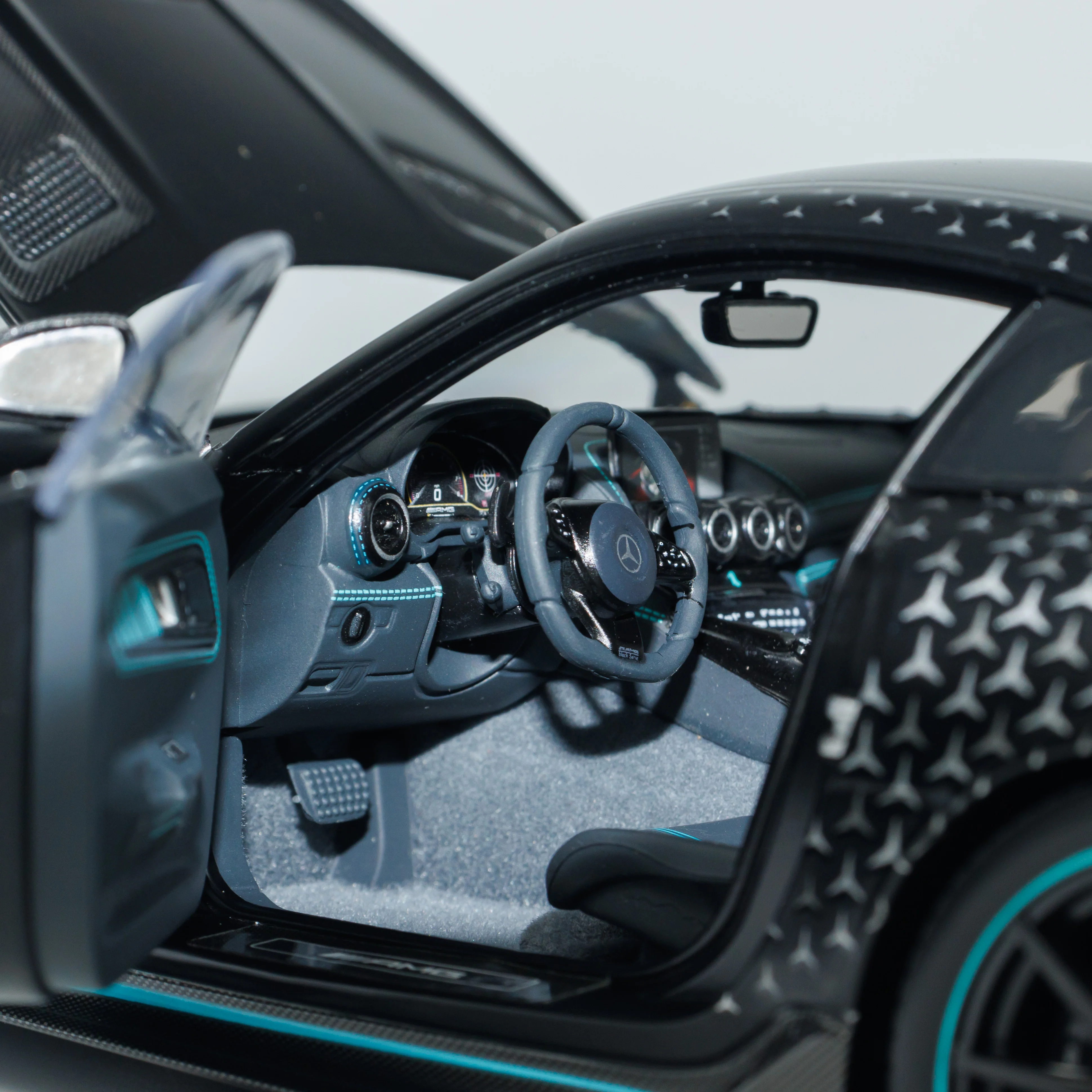 Mercedes-AMG GT Black Series Project One Edition - Minichamps 1:18 Model Car - Image 4
