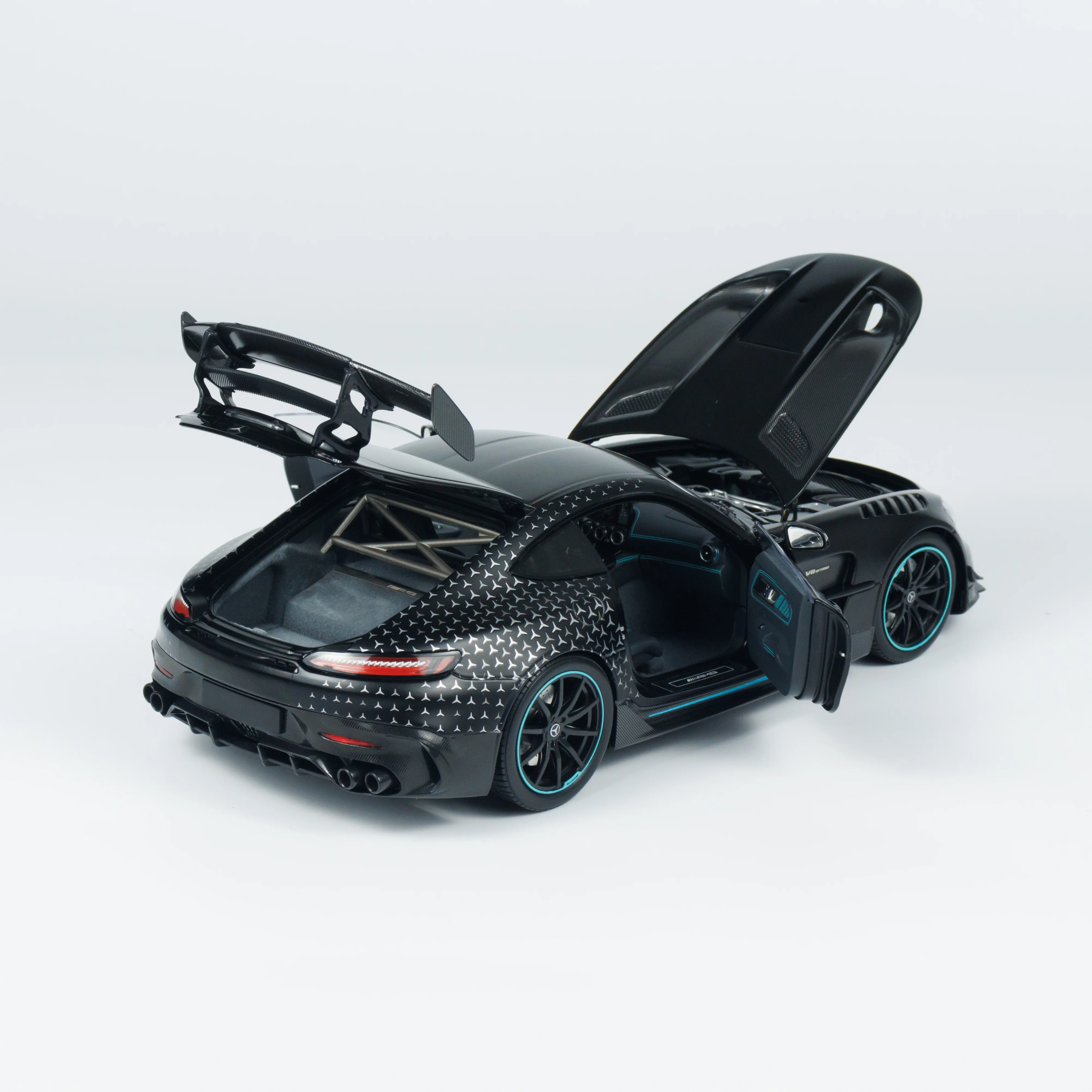 Mercedes-AMG GT Black Series Project One Edition - Minichamps 1:18 Model Car - Image 5