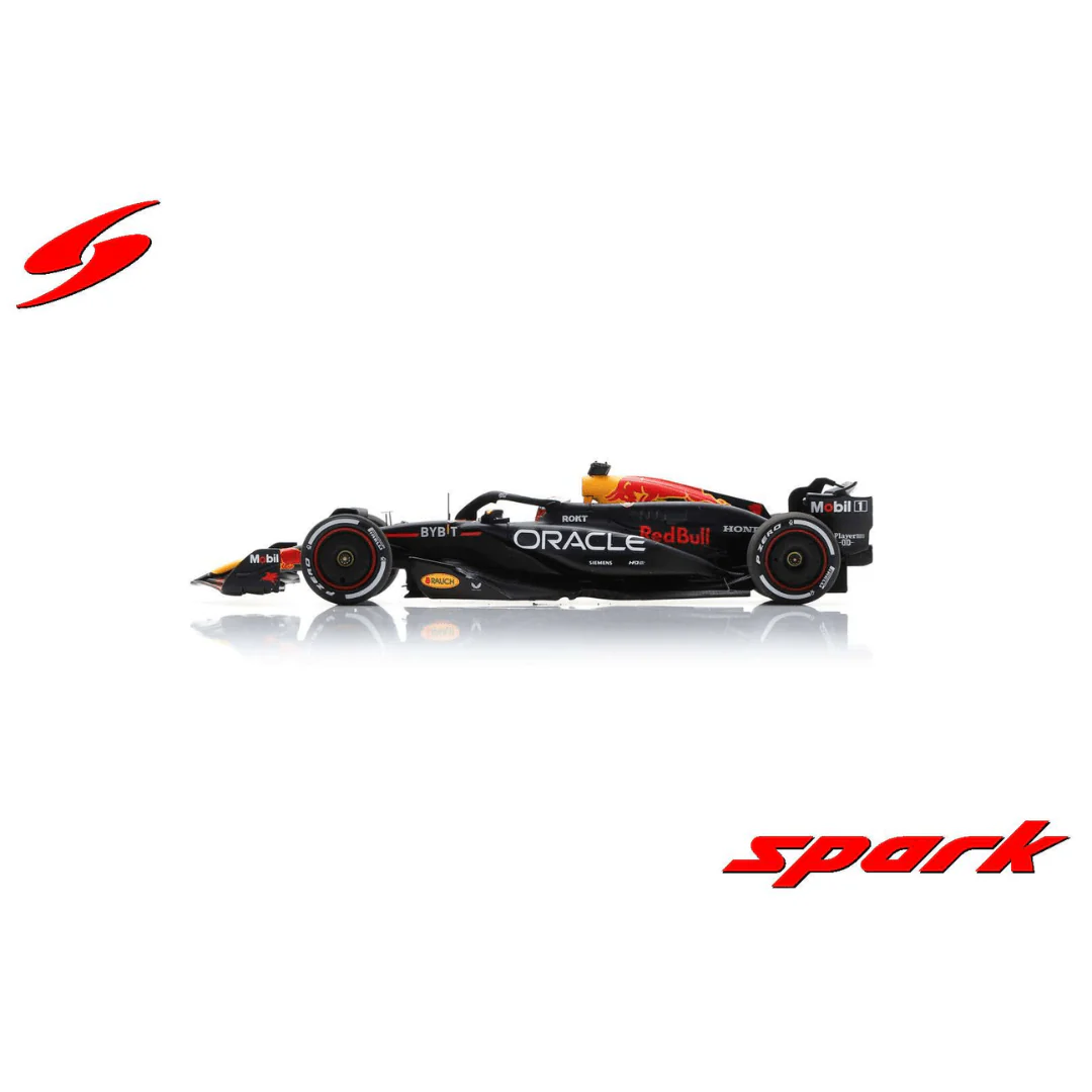 Red Bull Racing RB20 - Bahrain GP 2024 Max Verstappen Winner Model Car - Spark Model - Image 3