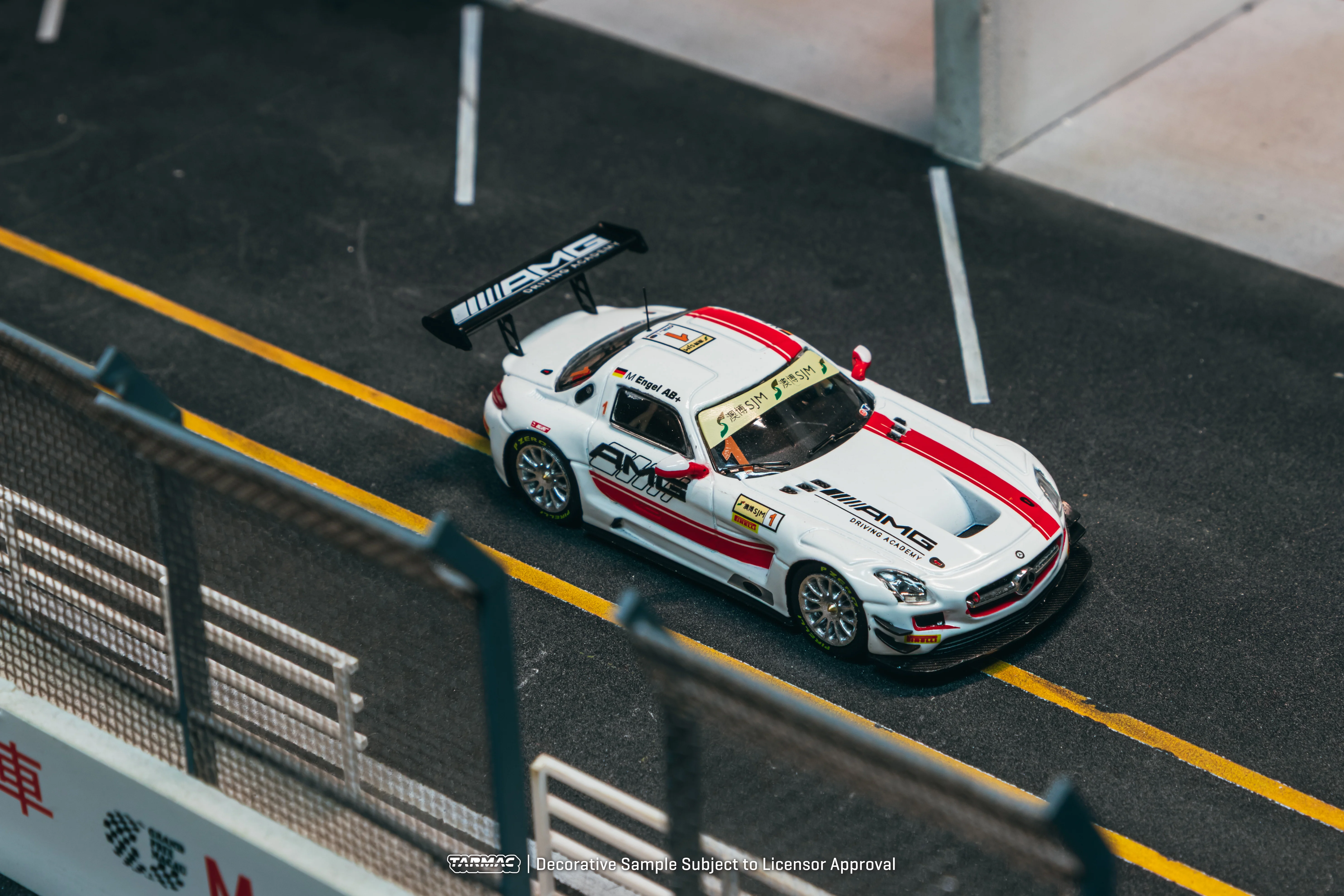Scale 1:64 Mercedes-Benz SLS AMG GT3 Macau GT Cup - FIA GT World Cup 2015 Winner Maro Engel - Tarmac Works - Image 4