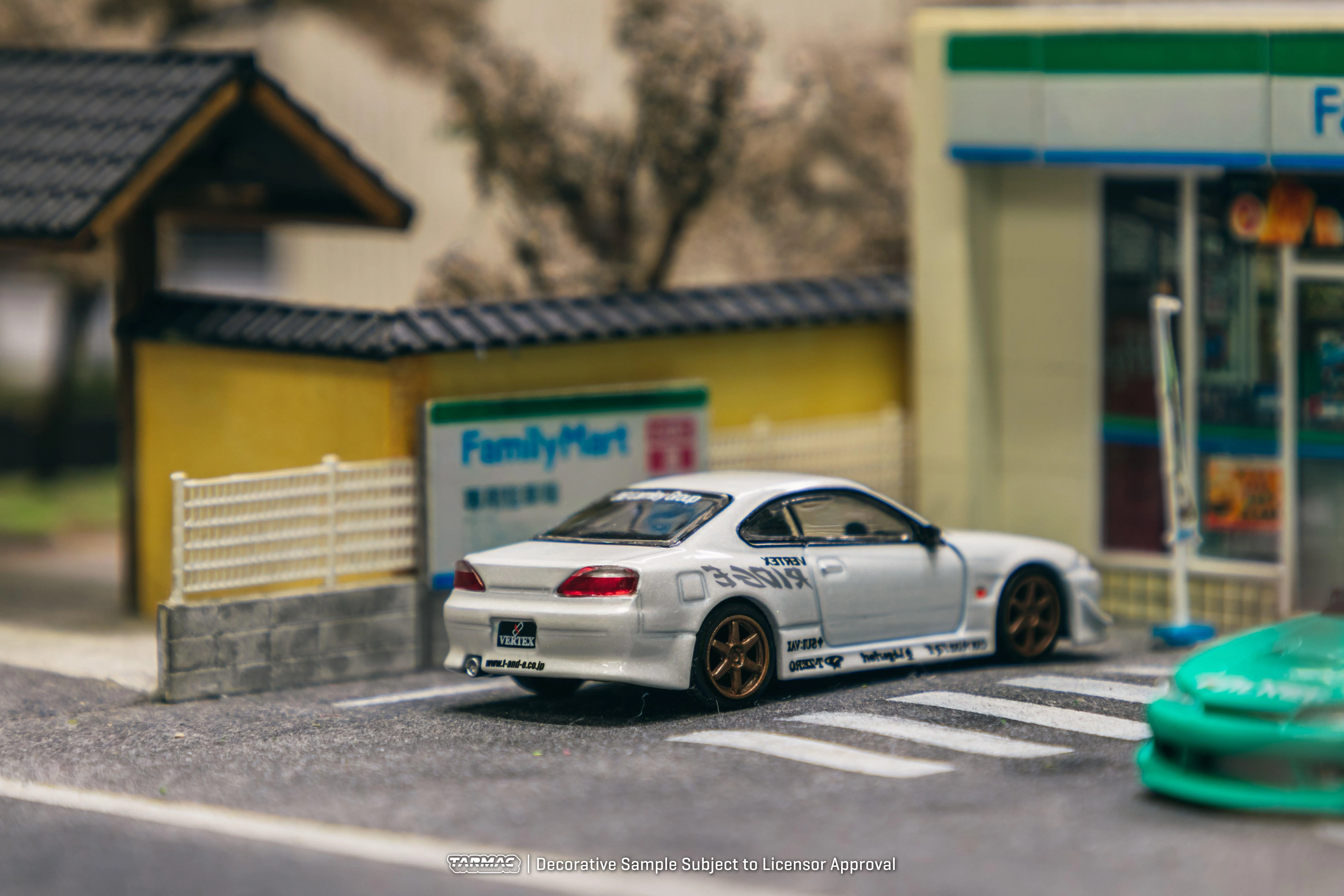 Scale 1/64 - VERTEX Nissan Silvia S15 White Metallic - Tarmac Works - Image 4