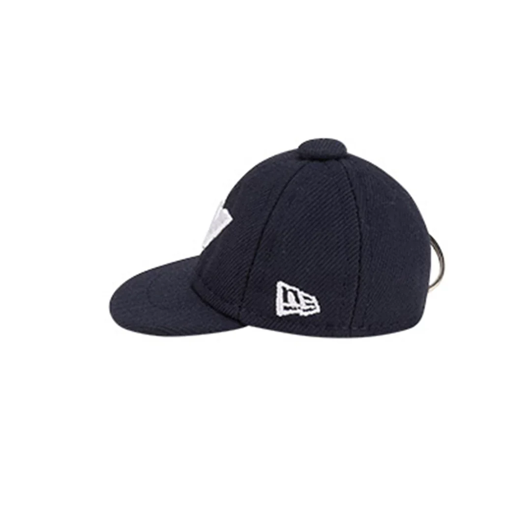 Williams F1 Team Mini Cap Keychain - Image 4