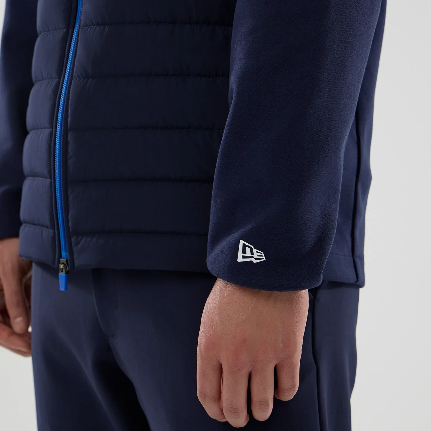 Williams F1 Team 2026 Hybrid Jacket - Image 4